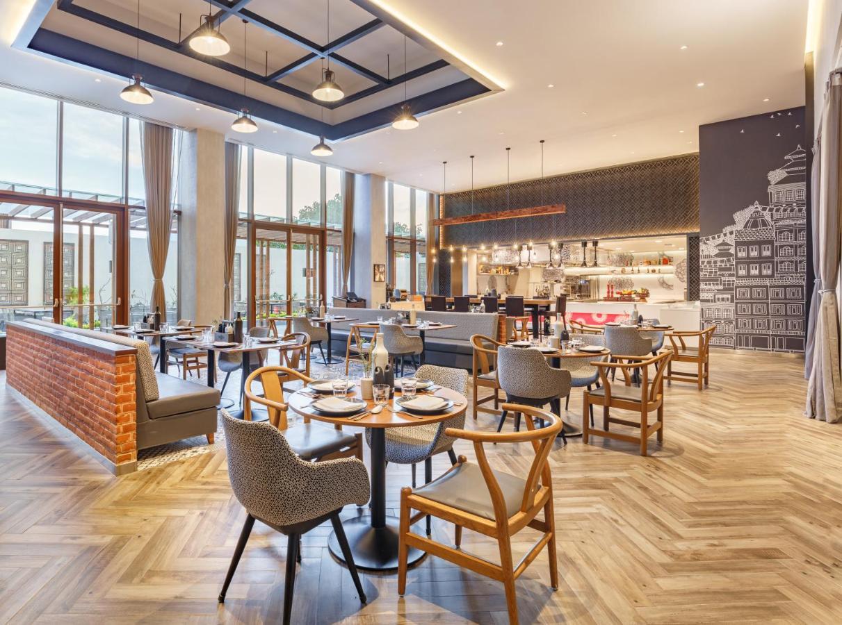 Hotel Hyatt Centric Soalteemode Katmandu Zewnętrze zdjęcie
